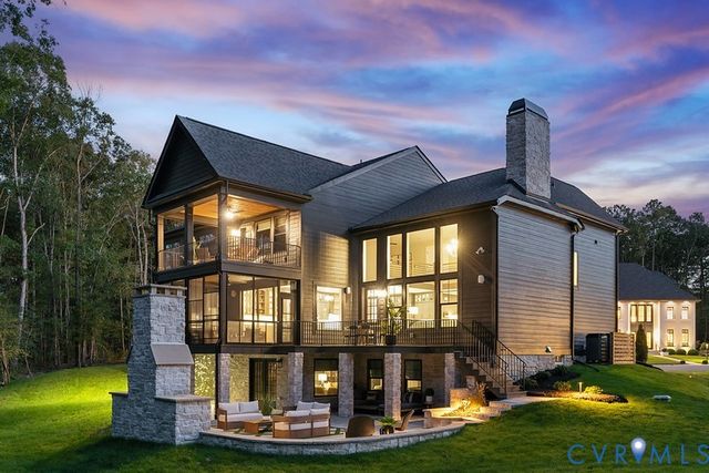 17402 Singing Bird Ct, Moseley, VA 23120