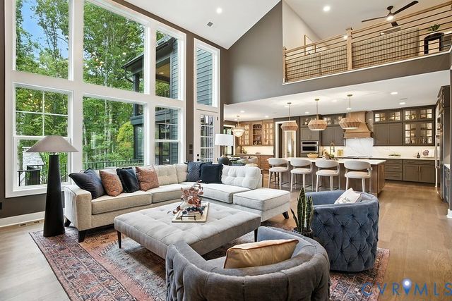 17402 Singing Bird Ct, Moseley, VA 23120