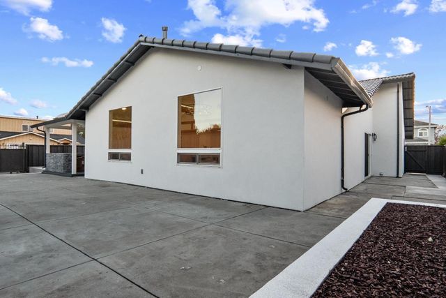 4901 Avenida De Carmen, Santa Clara, CA 95054