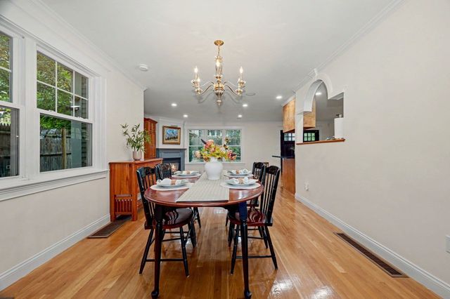26 Princeton St 26, Newton, MA 02458
