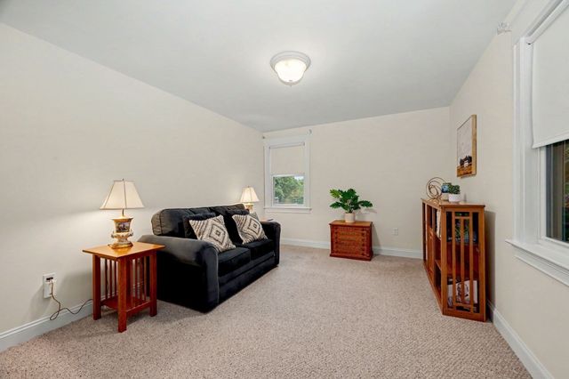 26 Princeton St 26, Newton, MA 02458