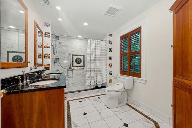 26 Princeton St 26, Newton, MA 02458