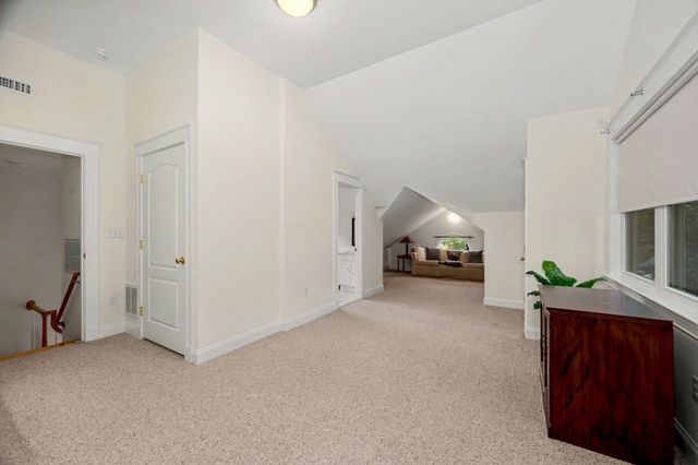 26 Princeton St 26, Newton, MA 02458