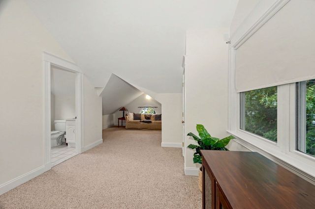 26 Princeton St 26, Newton, MA 02458