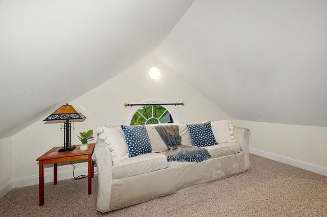 26 Princeton St 26, Newton, MA 02458