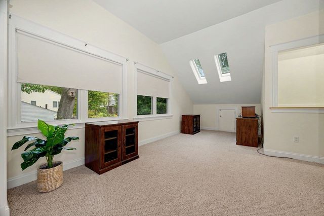 26 Princeton St 26, Newton, MA 02458