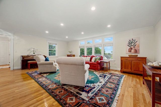 26 Princeton St 26, Newton, MA 02458