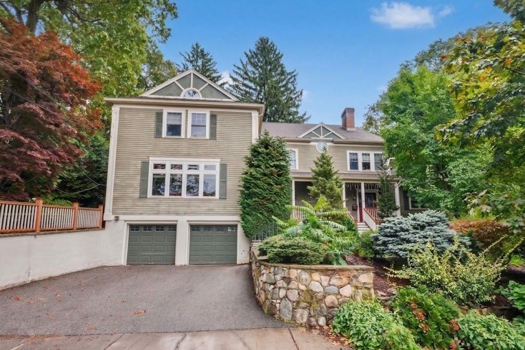 26 Princeton St 26, Newton, MA 02458