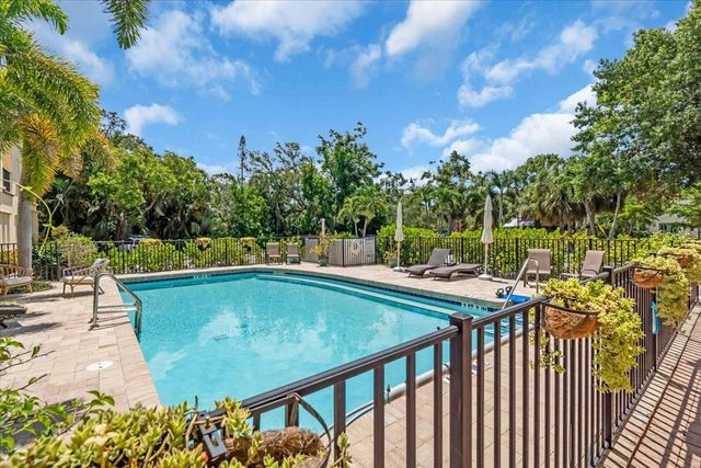 1685 LAUREL STREET 4, Sarasota, FL 34236