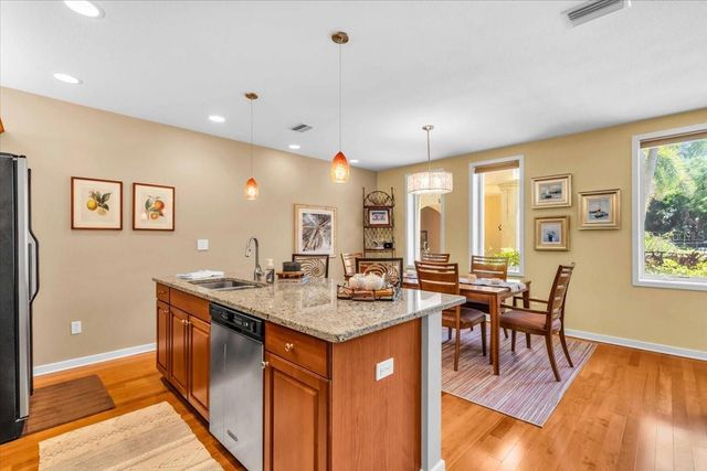 1685 LAUREL STREET 4, Sarasota, FL 34236