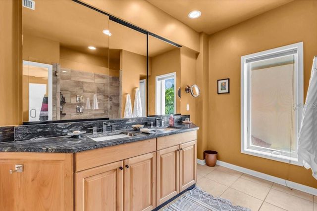 1685 LAUREL STREET 4, Sarasota, FL 34236