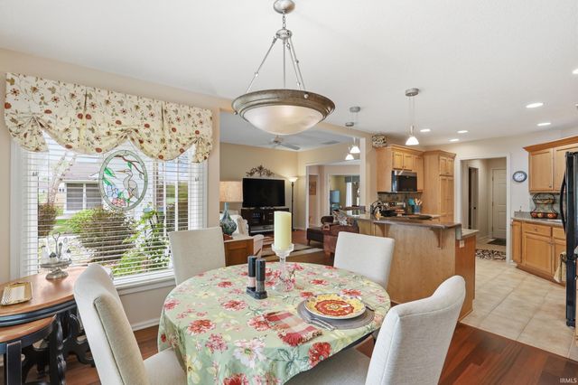 9515 Colsons Hill, Fort Wayne, IN 46825