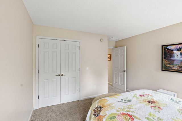 9515 Colsons Hill, Fort Wayne, IN 46825