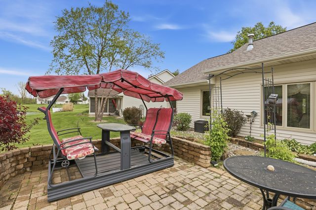 9515 Colsons Hill, Fort Wayne, IN 46825