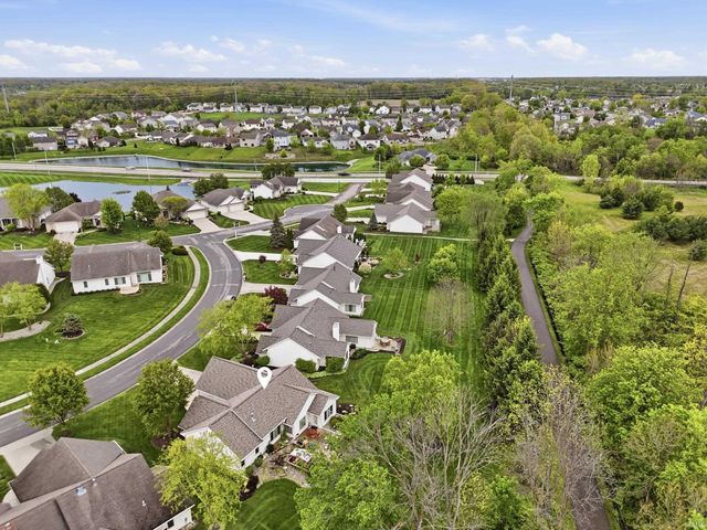 9515 Colsons Hill, Fort Wayne, IN 46825