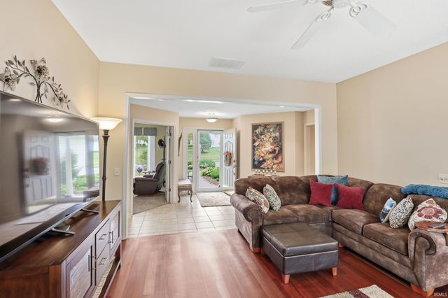 9515 Colsons Hill, Fort Wayne, IN 46825