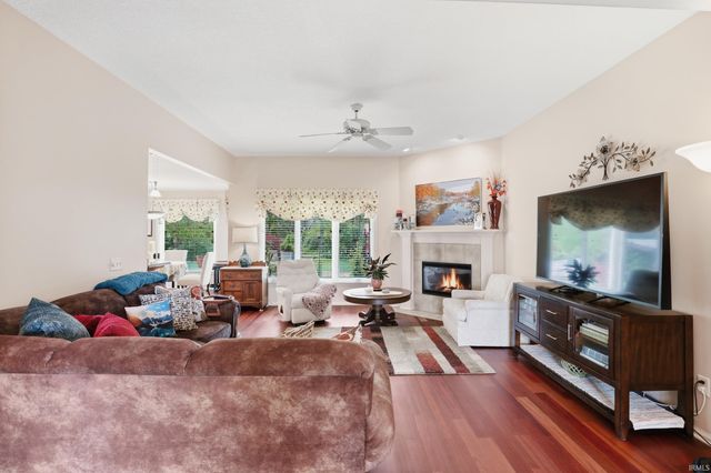 9515 Colsons Hill, Fort Wayne, IN 46825
