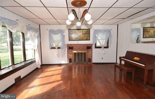2091 OLD YORK RD, Florence, NJ 08518