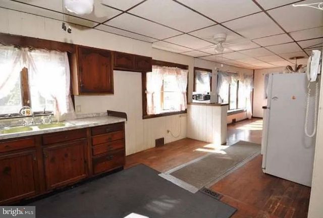 2091 OLD YORK RD, Florence, NJ 08518