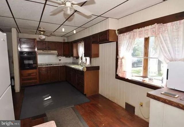 2091 OLD YORK RD, Florence, NJ 08518