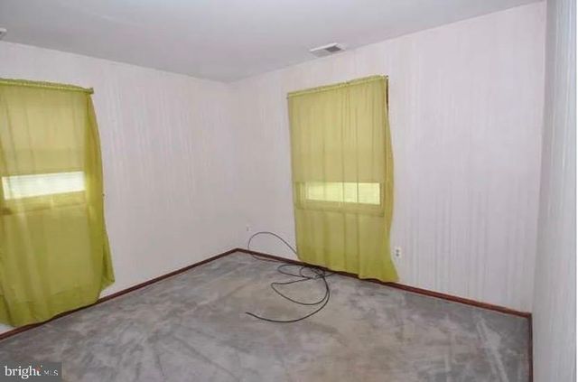 2091 OLD YORK RD, Florence, NJ 08518