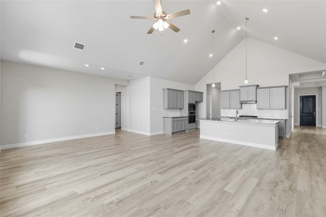 544 Pebble Drive, Waxahachie, TX 75167