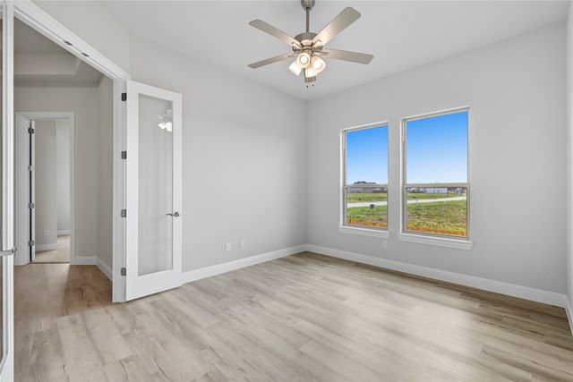 544 Pebble Drive, Waxahachie, TX 75167