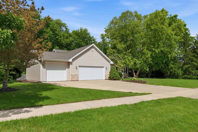 3130 Rockport Park DRIVE, Janesville, WI 53548