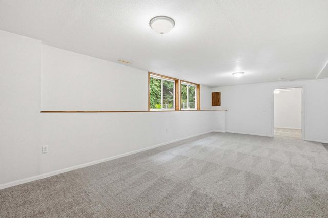 3130 Rockport Park DRIVE, Janesville, WI 53548