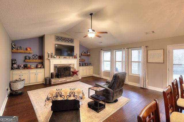 862 Jakob Lane, Jefferson, GA 30549