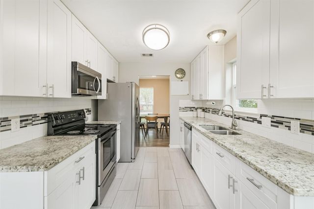 5219 Forest Timbers Drive, Humble, TX 77346