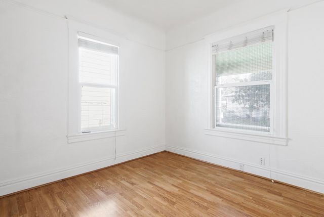 2204 10th St, Sacramento, CA 95818