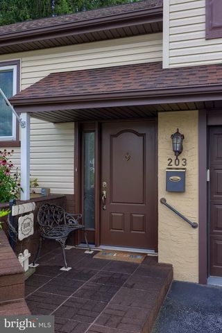 203 IRENE AVE, Ephrata, PA 17522