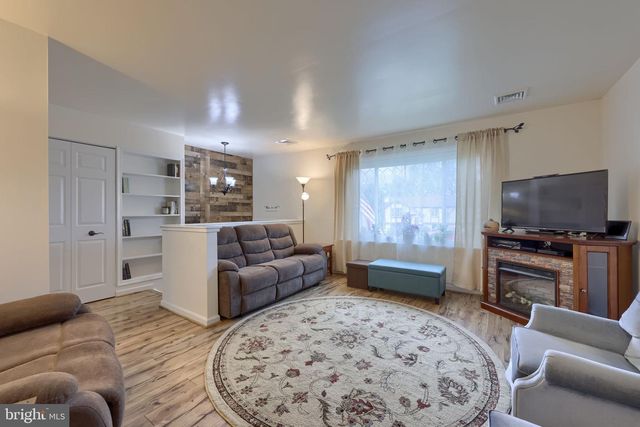 203 IRENE AVE, Ephrata, PA 17522