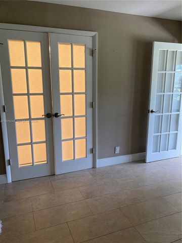 150 South Blvd B, Boynton Beach, FL 33435