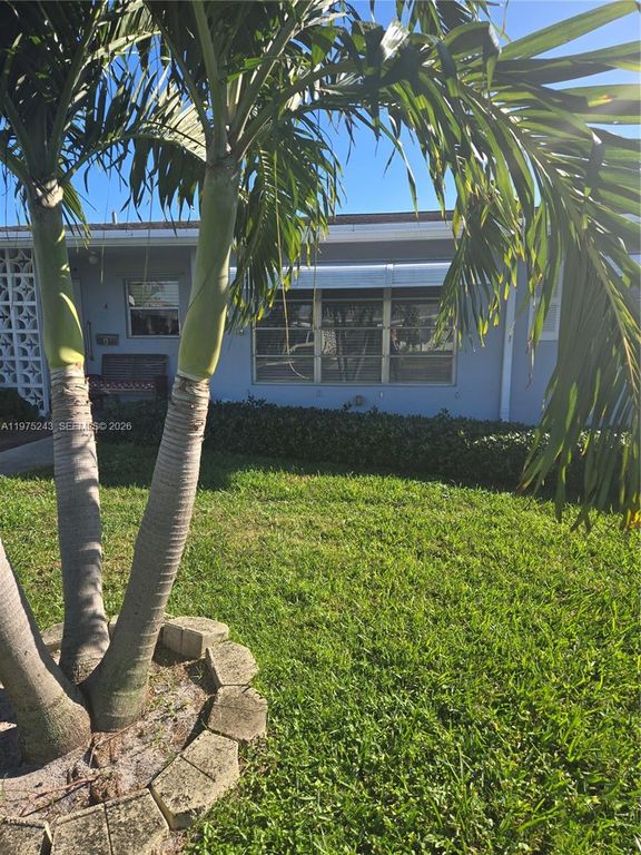 150 South Blvd B, Boynton Beach, FL 33435