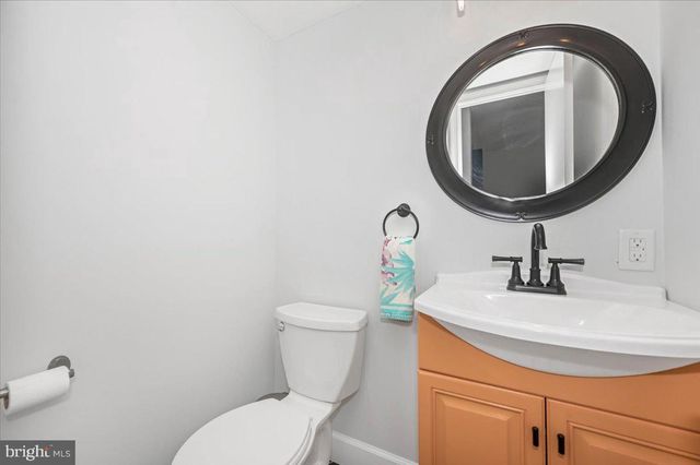 36 CASTLE CT, Gaithersburg, MD 20878