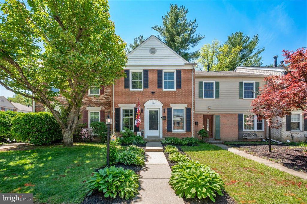 Image 36 of property listing at 36 CASTLE CT, Gaithersburg, MD 20878