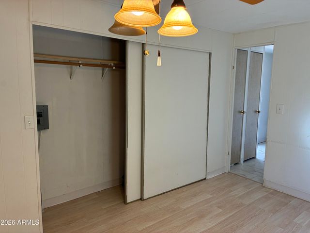 9421 E APACHE Trail B28, Mesa, AZ 85207