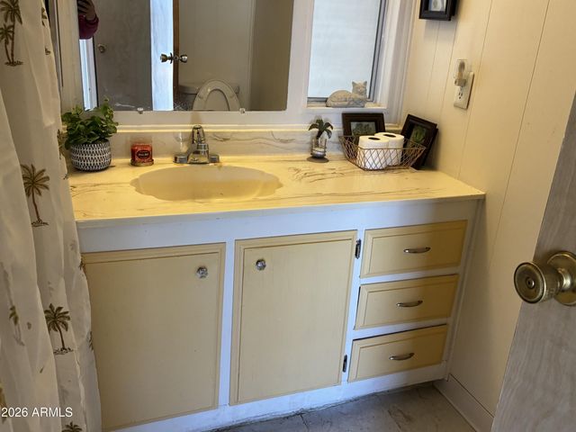 9421 E APACHE Trail B28, Mesa, AZ 85207