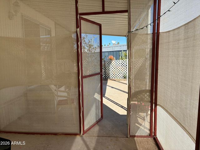 9421 E APACHE Trail B28, Mesa, AZ 85207