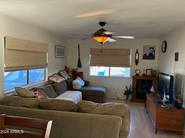 9421 E APACHE Trail B28, Mesa, AZ 85207