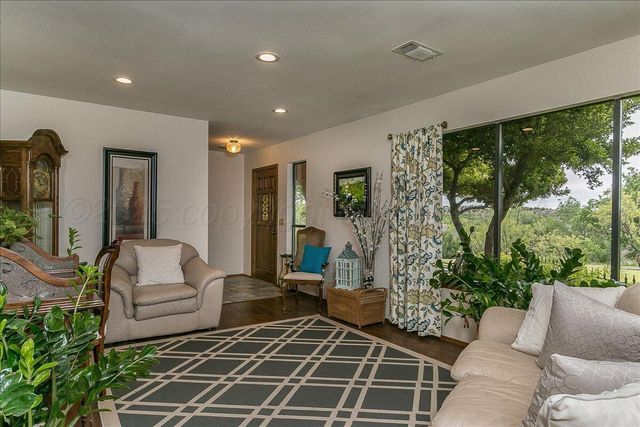 109 CAPROCK Lane, Amarillo, TX 79118