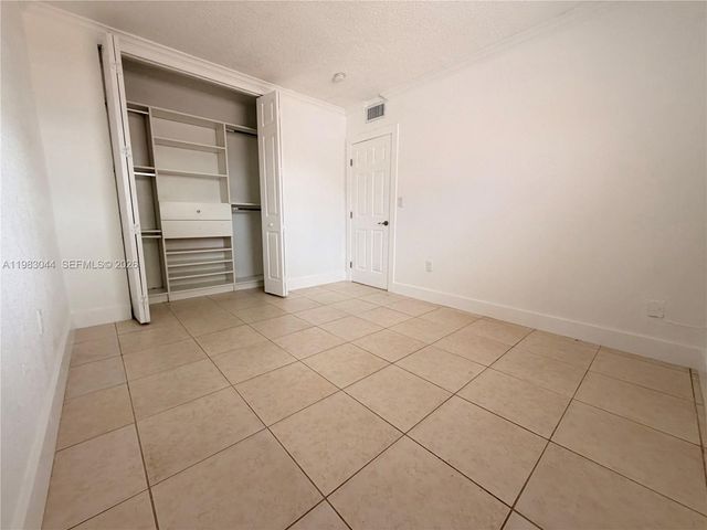 1265 W 24th St 223, Hialeah, FL 33010