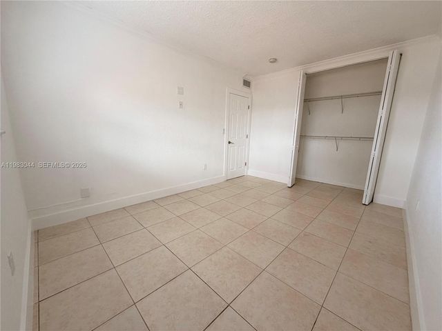 1265 W 24th St 223, Hialeah, FL 33010