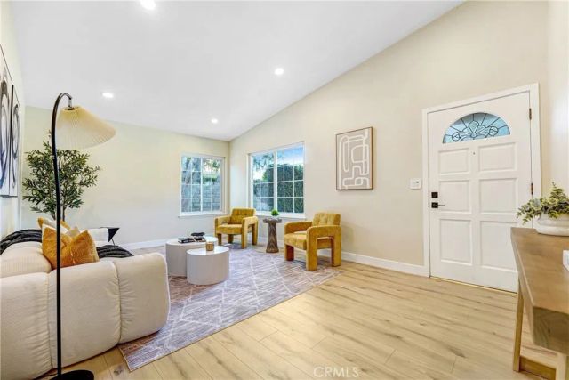 2395 Century, Simi Valley, CA 93063