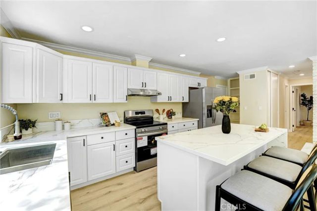 2395 Century, Simi Valley, CA 93063