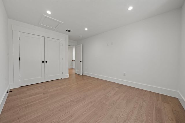 17 Upland, Natick, MA 01760