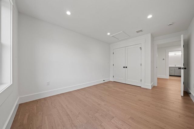 17 Upland, Natick, MA 01760