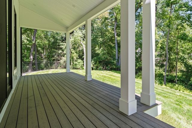 17 Upland, Natick, MA 01760